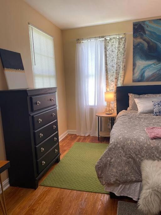 Cozy Home, King Bed, 3 Bedrooms,Close To Downtown Beaches Towncenter ジャクソンビル エクステリア 写真