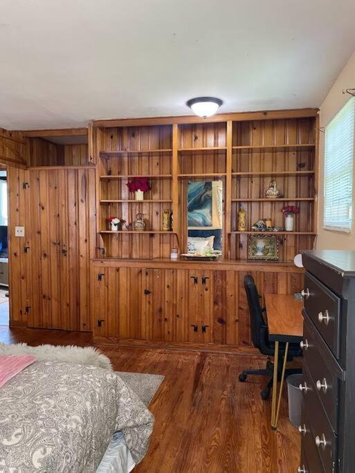 Cozy Home, King Bed, 3 Bedrooms,Close To Downtown Beaches Towncenter ジャクソンビル エクステリア 写真